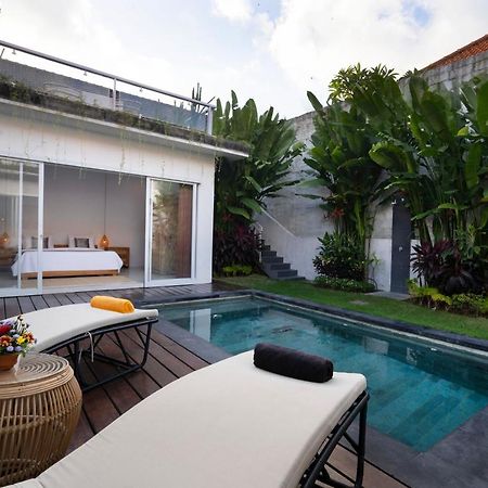 Villa Sersenka Kerobokan  Luaran gambar