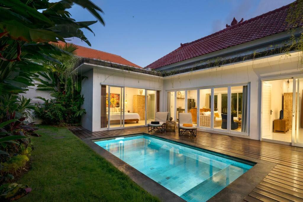 Villa Sersenka Kerobokan  Luaran gambar